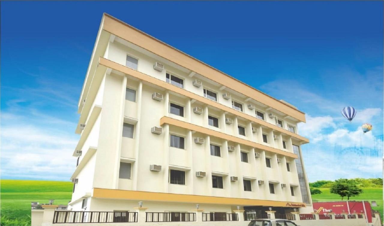 Hotel The Vaishno Devi Hills Катра Экстерьер фото