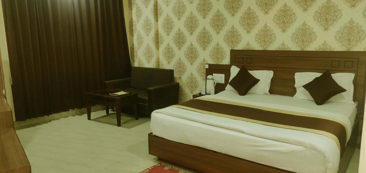 Hotel The Vaishno Devi Hills Катра Экстерьер фото