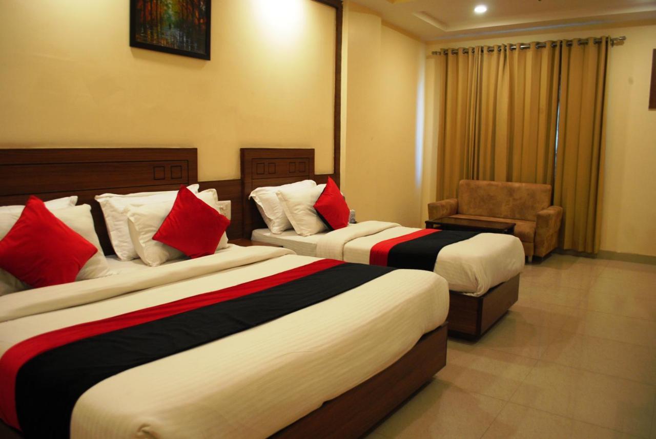 Hotel The Vaishno Devi Hills Катра Экстерьер фото