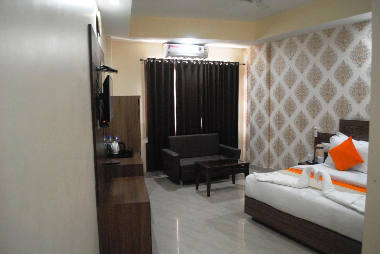 Hotel The Vaishno Devi Hills Катра Экстерьер фото